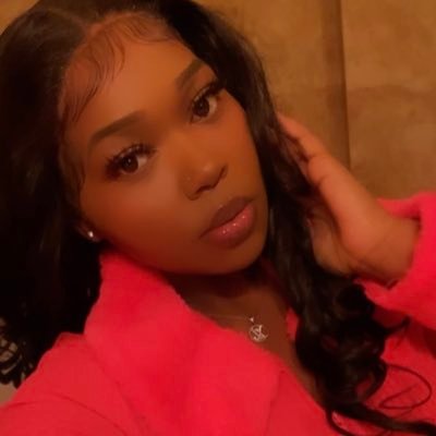 Just_Shayy's profile picture. 