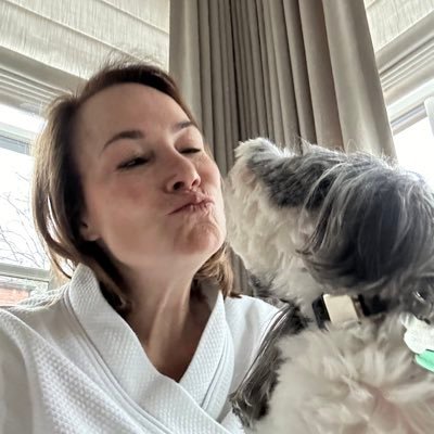 GM27gb's profile picture. Coffee enthusiast, Happy Gmama to 9, love to travel, and I really really love good food 🥐. #DemsAct 🌊🌊🌊