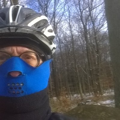 NazliOf29141's profile picture. Always keep the love