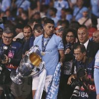 مصطفى (@must6_) 's Twitter Profile