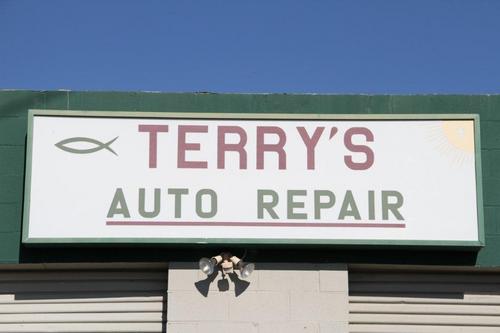 Terry's Auto Repair & Towing in Concord, CA delivers reliable, affordable Towing & Roadside services. We are available 24 hours a day - (925) 269-2467