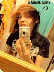 EvavcKaiwiqvxXH's profile picture. 