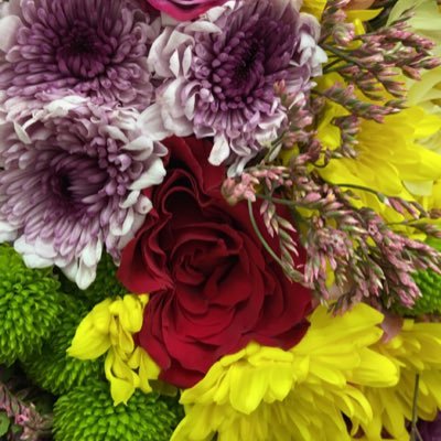 Meemooo_4444's profile picture. يالله عفوك لآ تمآديت وأخطيت .. ❀❀ كبر الأمل فـِيْ رحمتك جسّرتني !.❀. أستغفرك وأتوبلك كل مـ أمسيت ..❀ لآ ضقت وأثقآل الذنوب اعسرتني !....🌹صلوا ع النبي🌹