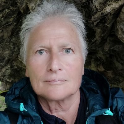 TBiagini's profile picture. 🧘‍♀️🙏🕉️💫✨🦋📽️🥀🌴🚴‍♀️🚶‍♀️🏊🌈🏳️‍🌈English and Spanish spoken. This is me❣️