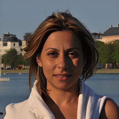 Deputy Editor - Elaph (https://t.co/f4uQ6Sh40u)
Editor - How To Spend It Arabic (https://t.co/AbW3KfNM2f)