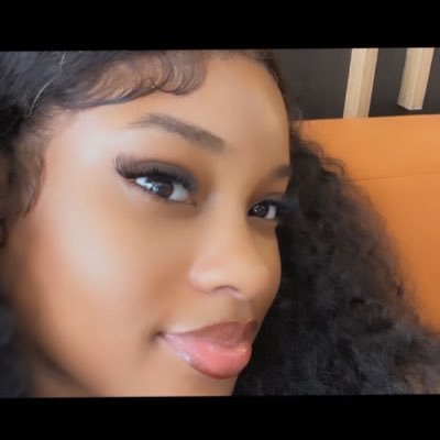 miraclee_o's profile picture. IT GIRL🧚‍♀️