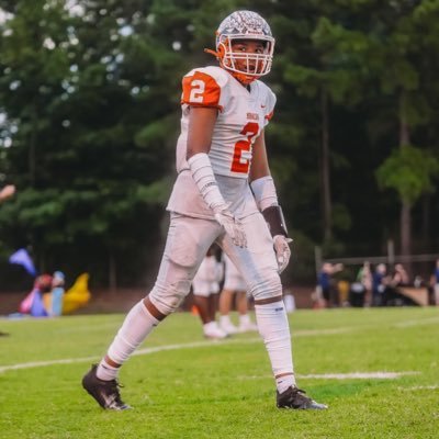 “The process makes the results worth it” STUDENT📚ATHLETE🏈 #2/class of 2025/WR/QB/height 6”1/weight 188 @monacanhighschool football |(804)-904-1256 |