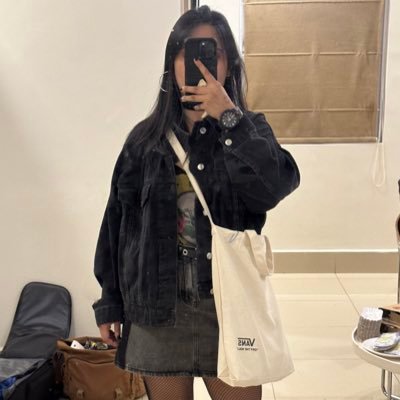 cybln_'s profile picture. mundane