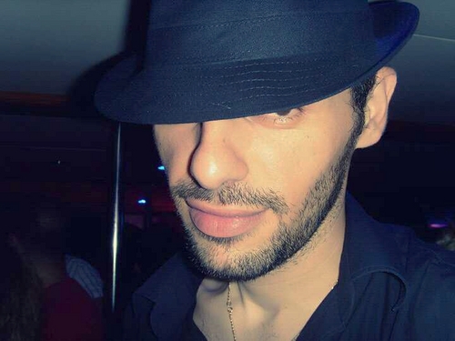 YiannisDaFace's profile picture. 
