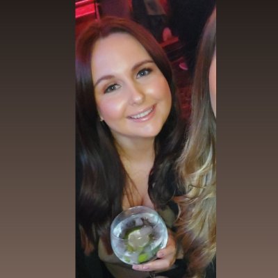 tarashannond's profile picture. Irish girl in Canada. Color consultant & Makeup Artist @sephora