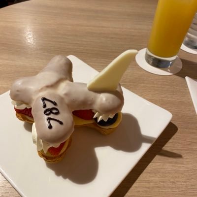 元CA、ちび怪獣👶の母。無言フォロー失礼します🙇♀️新卒CA💚→英会話学校勤務→既卒CA💙&経験者採用も経験。 CA合格者さまはW内定以上も含め51名様(3年間)となりました^^