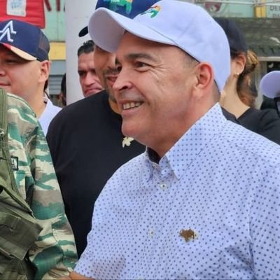 Diputado Patriota e integrante de la Dirección Nacional del PSUV; construyendo la Patria junto al Pdte. @NicolasMaduro. (Cuenta Alterna)