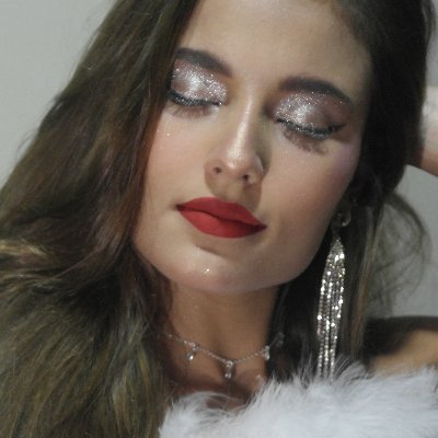 vitoriasobreir's profile picture. 𝑶 𝒂𝒎𝒐𝒓 𝒔𝒆𝒎𝒑𝒓𝒆 𝒂𝒄𝒉𝒂𝒓𝒂 𝒐 𝒔𝒆𝒖 𝒄𝒂𝒎𝒊𝒏𝒉𝒐.♥ 𝑺𝒆 𝒗𝒐𝒄𝒆 𝒑𝒐𝒅𝒆 𝒔𝒐𝒏𝒉𝒂𝒓, 𝒗𝒐𝒄𝒆 𝒑𝒐𝒅𝒆 𝒇𝒂𝒛𝒆𝒓...