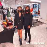 rileyhndrix's profile picture. nyc 🌟 ucla alum 💙
molly (posta) groupie
uclarv uclasexperts uclaradio