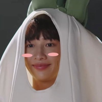 Don’t worry. Be Happy.💜💚// KPOP:ASTRO- Aroha,Bias: ChaEunWoo 💜 // STRAY KIDS - Stay, Bias: Felix 🖤❤️//OFFGUN - Babii💚