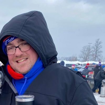 Diehard #BillsMafia member. Fair weather Sabres fan.