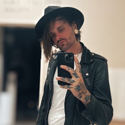 iamsethedwards's profile picture. Musician | Producer | Composer | Engineer