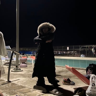 farzanxo's profile picture. we out here livin tho