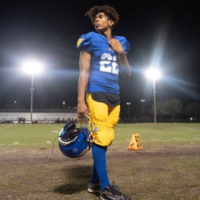 C/O ‘25 School: Palm Glades Preparatory Academy Position: LB Height:5’6 Weight: 152 Hudl: https://t.co/wTCX0mhHe7 Email: racielruiz1984@gmail.com