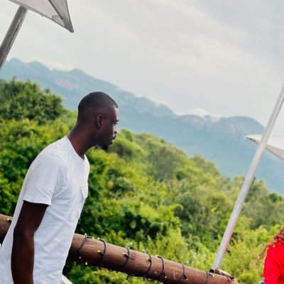 Lwazi_Dla's profile picture. 🖤