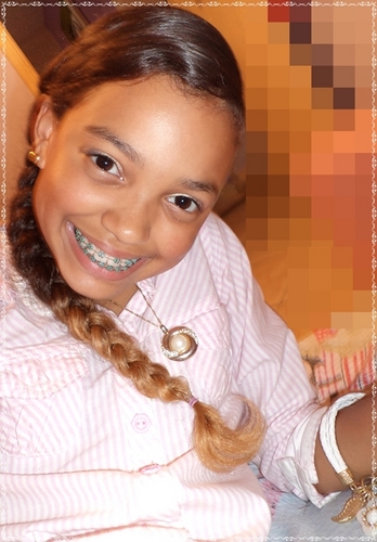 Nicole Dionisio Cassiano, 12 anos, São Pauliina. Fã de Jesus Cristo ( a razão do meu viver ). Cristã. Apaixonada por melissaa *-* .Segue?!