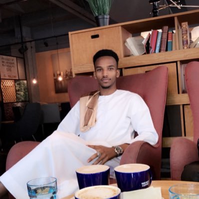 Tubeosman1's profile picture. -Shanta dacal dadkaa kala dagee gaalo kala dayrtay. -Doc inuu u wada duwo abwaan doonayaan ahay. political science👨‍🎓