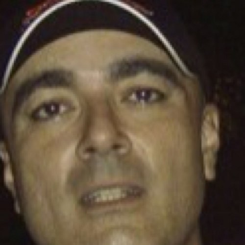 Tunyes's profile picture. 