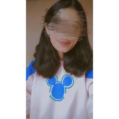 ThaTuSahiName's profile picture. Libra ⚖️
Old school 🌘                                                         pol. science