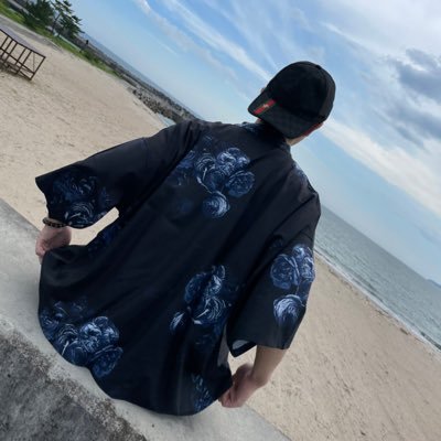 mnml__903's profile picture. (26)