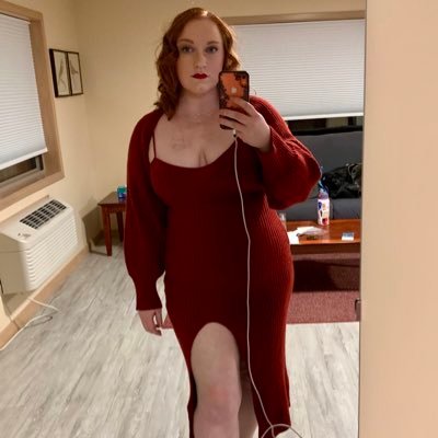 elle_rank's profile picture. She/her | Trying to break into tech