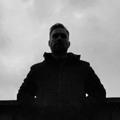 T687899602's profile picture. Toimi päinvastoin kuin vasemmisto, niin teet todennäköisesti oikein.