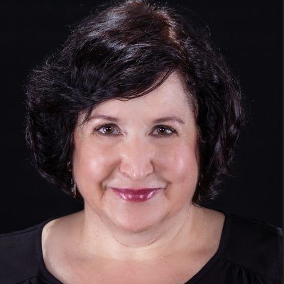 Passionate about #technology, #community, #marketing and #music. @PanoramicVoices Soprano & Volunteer. Opinions are all mine.