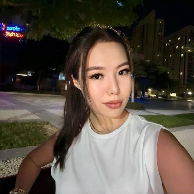 EvaRose58976's profile picture. I'm waiting at the airport for a ship to arrive.