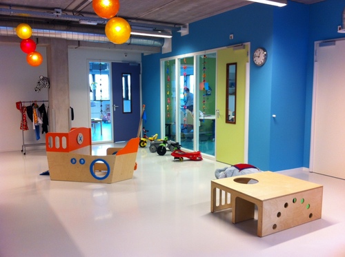 KDVKidsenZo's profile picture. Vier bijzondere kinderdagverblijven, verspreid over Amsterdam. Iedere locatie zijn eigen charme en iedere groep vanzelfsprekend met 3 pedagogisch medewerksters.