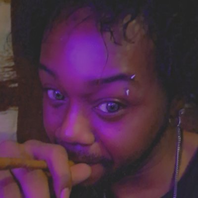 sup I'm a Gamer,I likes to smoke😶‍🌫️and chill make a few tik tok videos I just like to Have Fun🤩😎😶‍🌫️