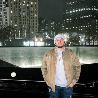 The sky is the límite 🦅🍀 si llego a los 5mil seguidores regalo 10bonos de 500 pesos