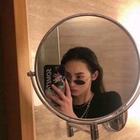 Tetesiez (@tetesiez36727) 's Twitter Profile