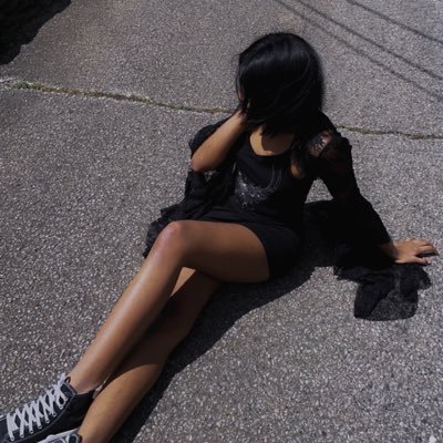 ⛓️💥 Goth Girl ⛓️💥Anime Lover ⛓️💥Gaming ⛓️💥Writer ⛓️💥Artist ⛓️💥 23