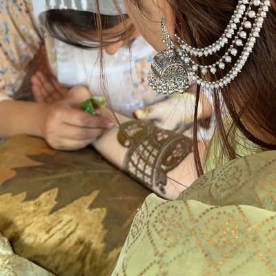 saaiza492's profile picture. 