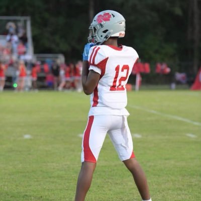 Northeast lauderdale High school 2025🌟||6,0 165lbs🌟|| WR,SS,PR,KRQB||GPA2.5||#StudentAthlete||email:Tristiangocrazy33@gmail.com|| https://t.co/51yvVff1Ua