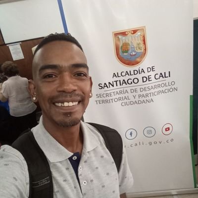 👩‍💻Comunicador Social
📜Periodista Secretaria DTPC
🎬Audiovisual Alcaldía de Cali
🎥Editor, Camarógrafo profesional

SOMOS #PeriodismoContrainformativo