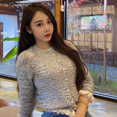 danupulkitsood's profile picture. What goes well with your style.