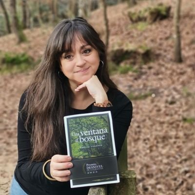 Guía de naturaleza, jardinera, monitora forestal.
PREMIO DESNIVEL DE LITERATURA 2023 con Una ventana al bosque