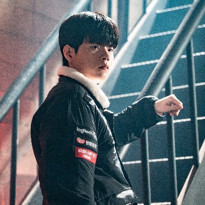 22DRX & 23DK foverer 🤍 | #DKWIN 🖤 | #KTWIN ❤ | #TLWIN
Deft 🦙 | Pyosik 🐑🐺 | ShowMaker 🪄

AD for Seralux 🧚🏻‍♀️           

she/her | English/Spanish