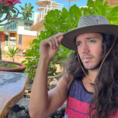 wellness__dude's profile picture. Making fun of wellness when it's bad, praising it when it's good, and helping people reach for a more balanced perspective.