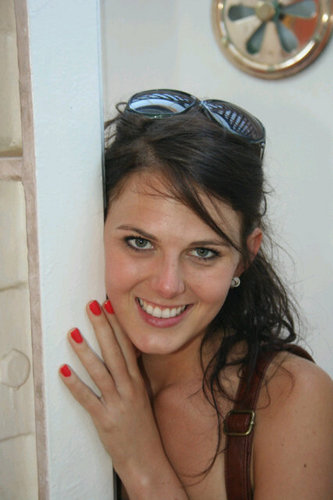 Aliciavz's profile picture. Excited and Passionate for God...