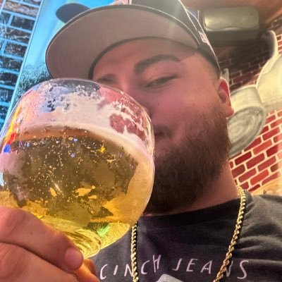 manny_rojero's profile picture. c’mon