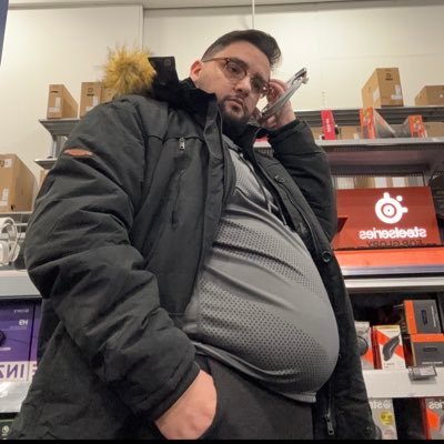 Gainer and Findom Alpha. 25, over 300 pounds. grow me larger 👇