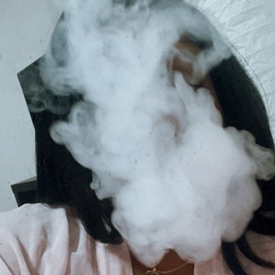 LickMyLavender's profile picture. Shit happens.