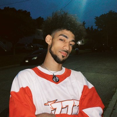 TheBrandonC32's profile picture. ig: @whatever_brandon